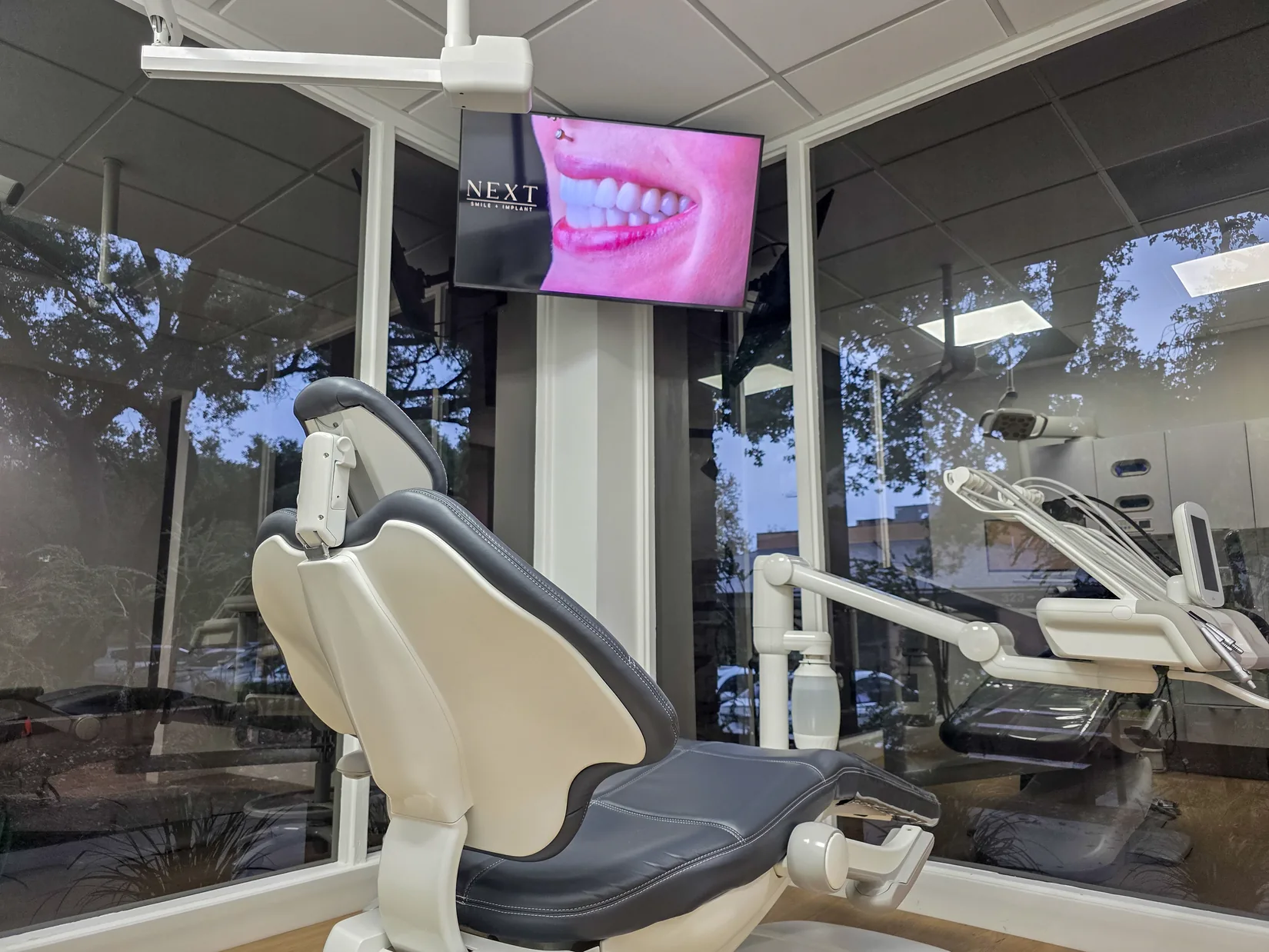 Modern treatment room at Next Smile+Implant